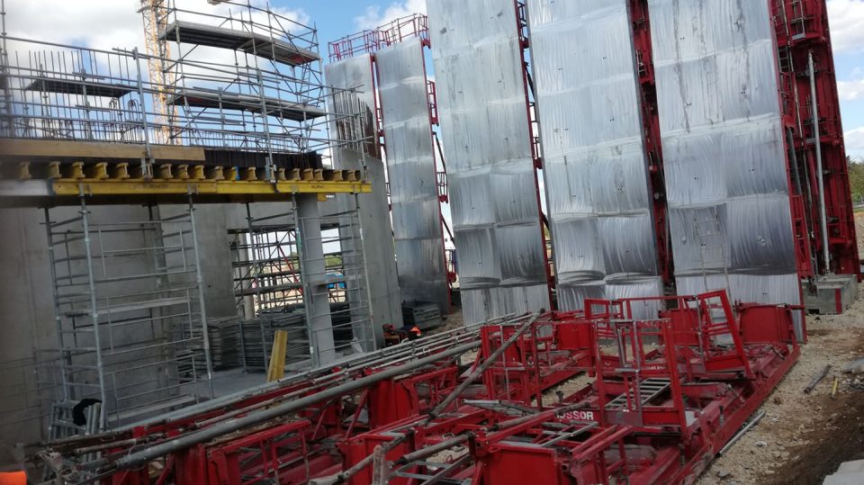 Construção torre redonda- França 2022 (1)