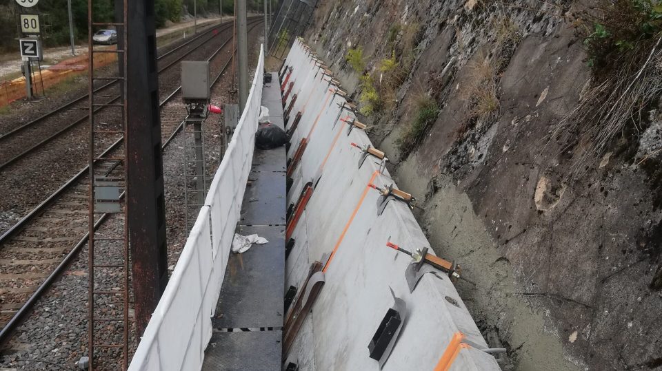 Muro de encosto SNCF-France 2022 (0)